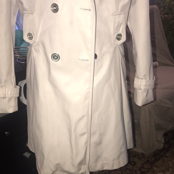 🦋Laundry by Shelli Segal Raincoat🦋 - Picture 3 of 11